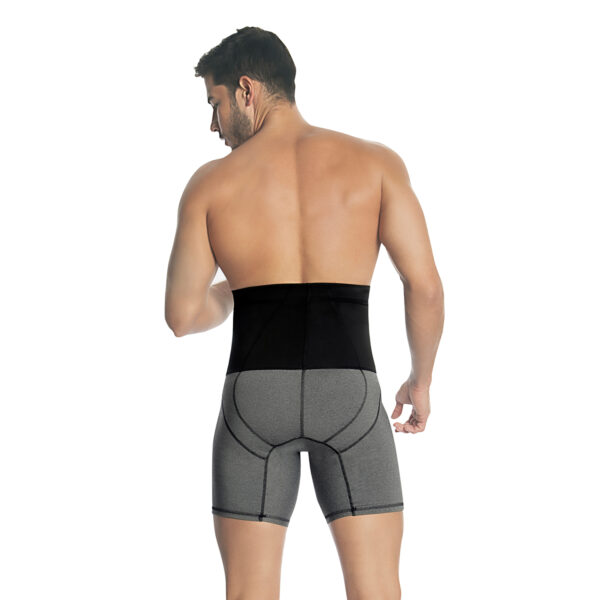 Boxer de hombre con control abdomen elaborado con materiales suaves y elásticos, que brindan un soporte firme y seguro. Ideal para uso postquirúrgico.