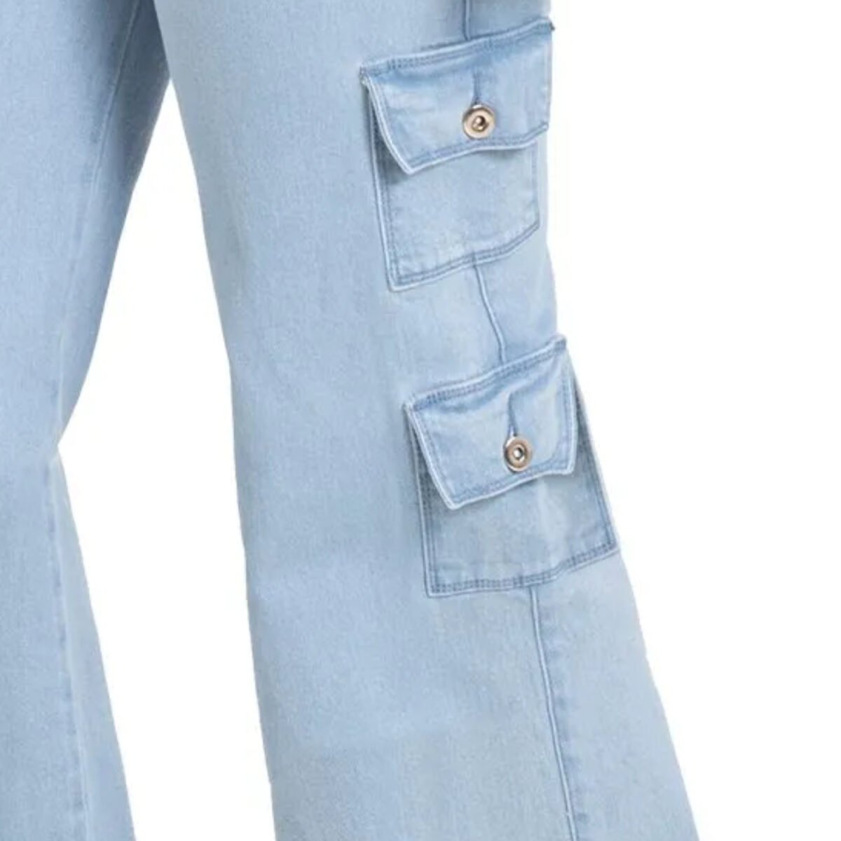 Los jeans colombianos cargo levanta gluteos incorporan la practicidad de los bolsillos cargo con la moda y el estilo contemporáneo.
